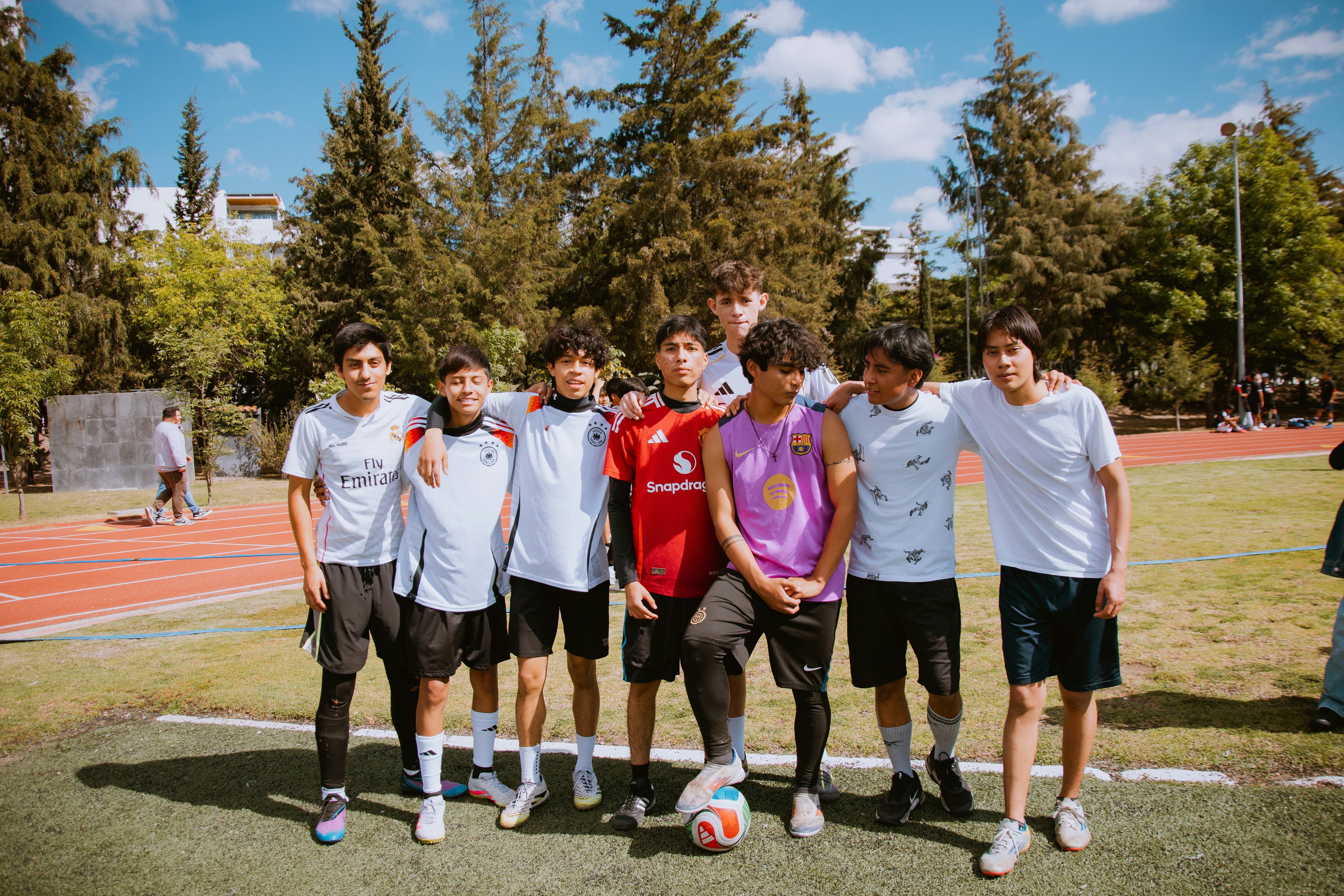 [中超]不敌泰山 深圳新鹏城遭遇四连败